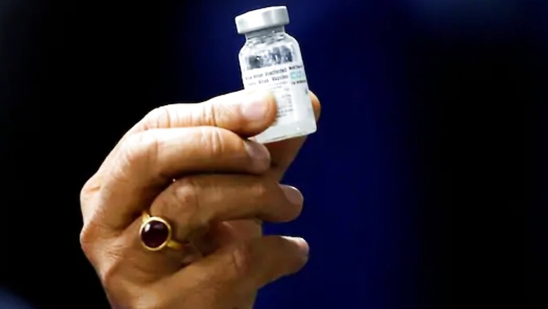 Eminent Cardiologist and Covid-19 Task Force Committee Member Dr Manjunath Takes Coronavirus Vaccine