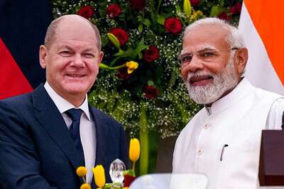 PM Modi Meets Germany’s Scholz, Says India Ready to Contribute to Peace Process in Ukraine