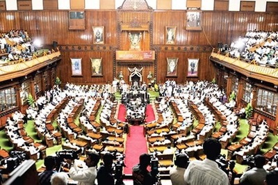 Cong wins 13 seats, BJP bags 12 in Bangalore urban