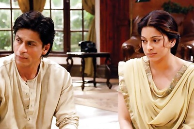 SRK visits Juhi's brother in the hospital