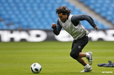 Manchester City rejects Tevez transfer request