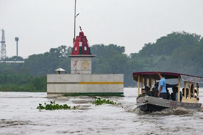 Delhi Flood Alert: Yamuna Crosses Warning Level, Yellow Alert On; CM Kejriwal Says Flooding Unlikely
