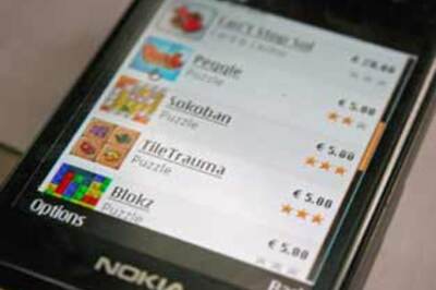 Nokia launches new touch-screen music phone