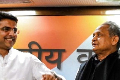 Congress Crisis: Punjab Fire Spreads to Rajasthan, Some Push for Sachin Pilot's Take off