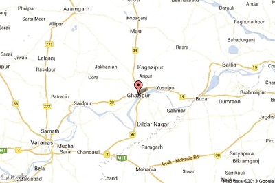 Stage actor battered to death by 2 assailants inside house