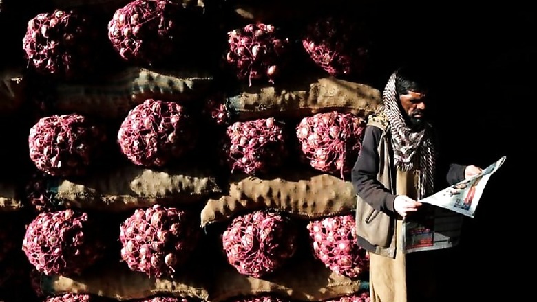 Centre Asks States to Act against Onion Hoarders, Create Buffer Stocks