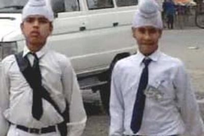 Pak boys shear Sikh kid's hair in NY