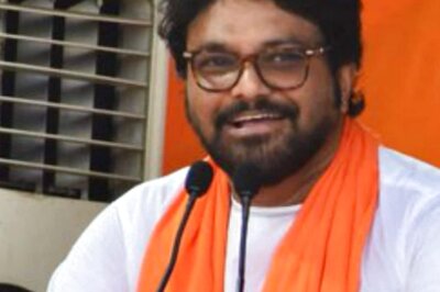 'Kabhi Alvida Na Kehna': TMC Tells Babul Supriyo to Continue Singing as BJP Faces 'Huge Loss'