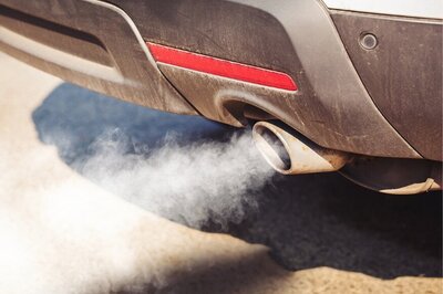 Barcelona Bans Driving Older, Most Polluting Cars During the Day