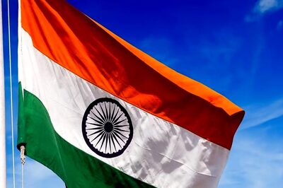 DYK Why Is The National Flag Hoisted On Independence Day And Unfurled On Republic Day?