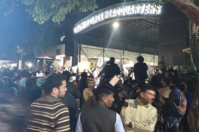 News18 Daybreak | Protesting Against Jamia Crackdown, Hundreds Gather at Delhi Police HQ and Other Stories You Need to Watch Out For