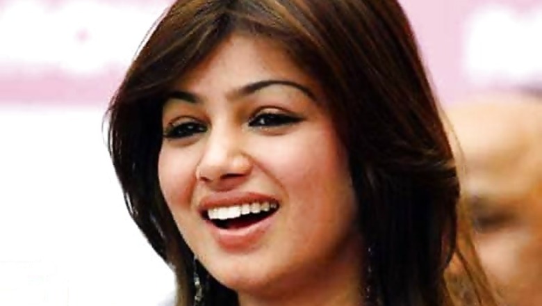 Ayesha Takia to sue Kingfisher Airlines