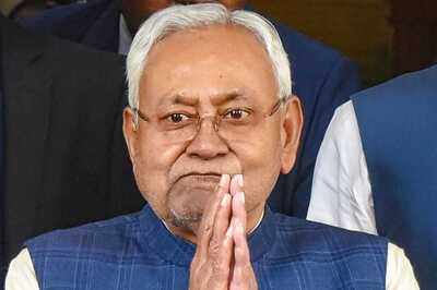 Nitish Kumar Sparks Epic Jokes As He Holds Key To Next Govt At Centre After BJP Falls Short of Majority | See Best Memes