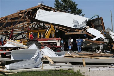 Northern Illinois clean up after possible tornadoes