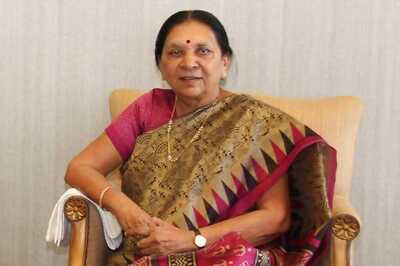 In a Heartfelt Gesture, UP Governor Anandiben Patel Adopts Girl Child Suffering from Tuberculosis