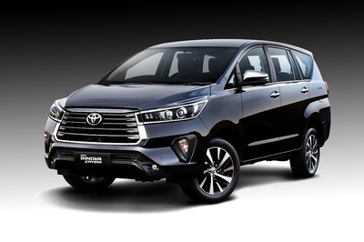 Toyota Innova Crysta Facelift Launched at Rs 16.26 Lakh in India, Gets New Features and Design Changes