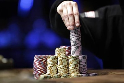 Scientists Develop Artificial Intelligence that Can Beat Expert Poker Players
