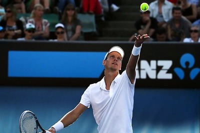 Tomas Berdych reaches Australian Open quarter-finals