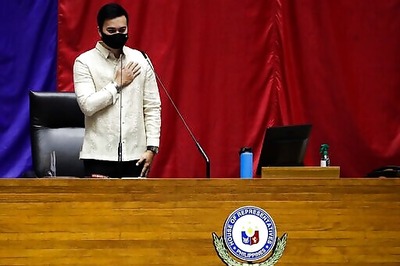 Philippine Congress Standoff Ends As 1 Of 2 Speakers Quits