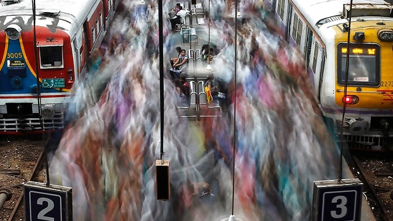 WiFi Power to Eight More Suburban Stations in Mumbai