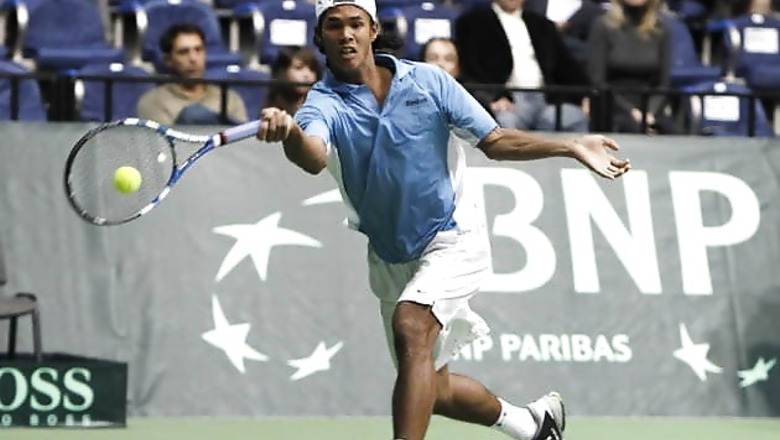 Somdev loses at Aptos Challenger