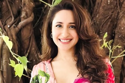 Actress Pragya Jaiswal Oozes Glamour In This Printed Mini Dress, See Pics