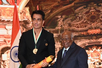 Sonu Sood Honoured With 'Champions of Change' Award For Humanitarian Contributions