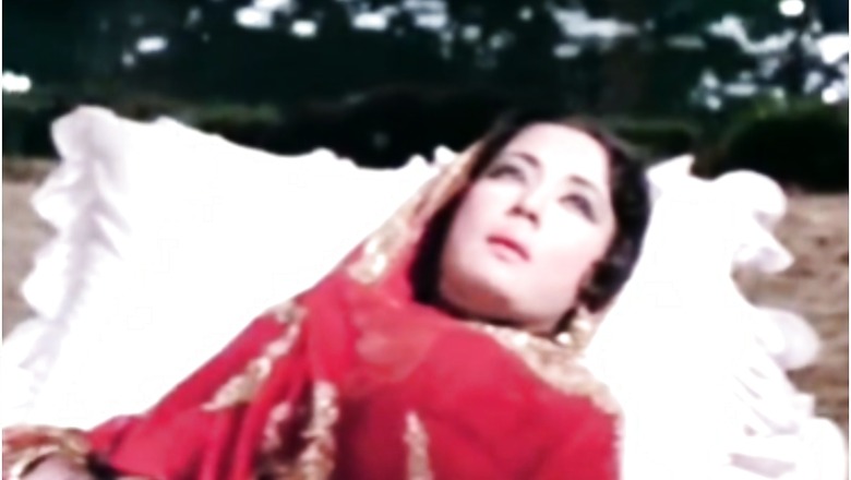 Meena Kumari Birth Anniversary: A Playlist of Her Hit Tracks