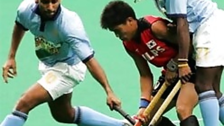 India trounce Korea 3-0, reach semis