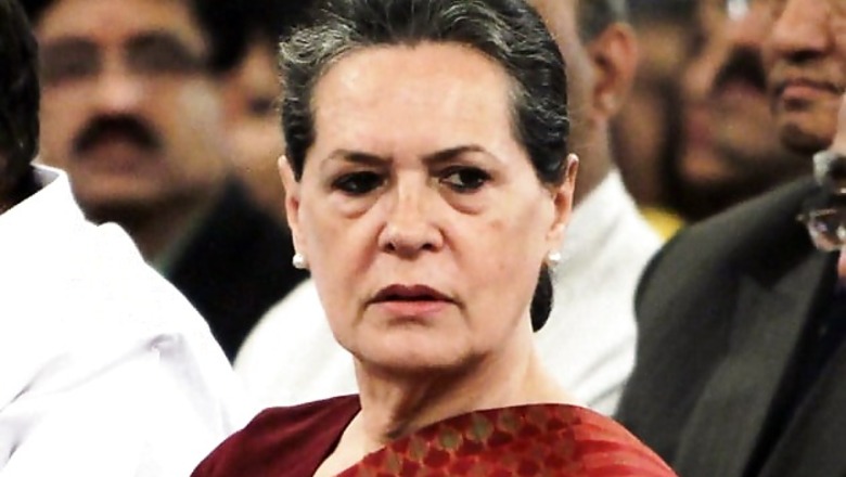 Congress' Seemandhra MPs meet Sonia Gandhi over Telangana