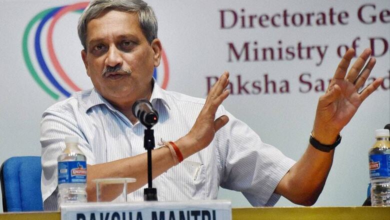 Personally Monitoring Quality of Food Served to Army: Manohar Parrikar