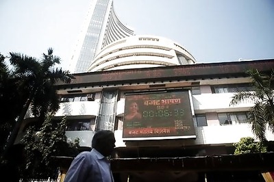Sensex, Nifty Nearly Flat, U.S. Consumer Confidence Data Weighs