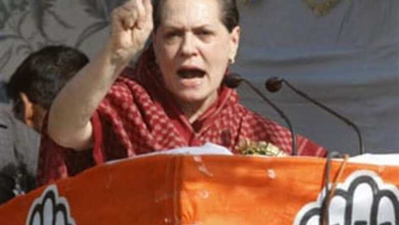 Advani was weak in fighting terror: Sonia Gandhi