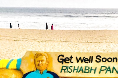 Sudarsan Pattnaik Creates Sand Art Of Rishabh Pant, Wishes Him 'Speedy Recovery'
