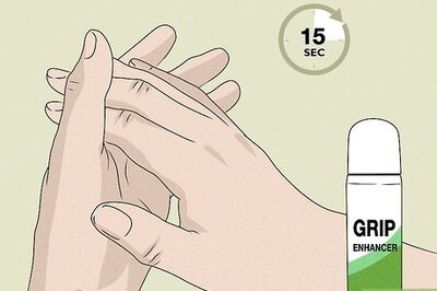 How to Stop Sweaty Hands While Gaming
