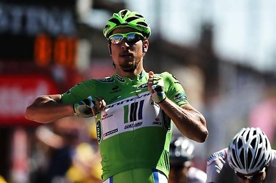 Tour stage win boosts Sagan's hopes of green