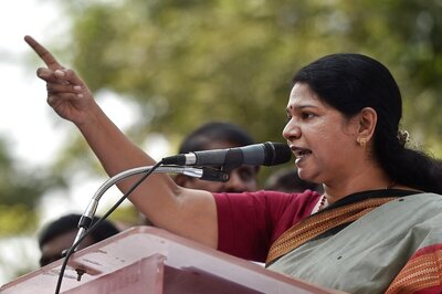 Kanimozhi Demands Suspension of Ayush Secretary for Asking non-Hindi Doctors to Leave Training Session
