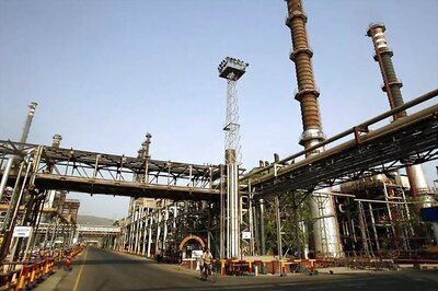 Oil, Equities Hit by Fears Over Economic Impact of Deadly Coronavirus