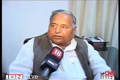 No non-political person for President: Mulayam