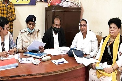 Bihar Counseling Centre Directs Husband to Divide Time Between His Two Wives. They Agree