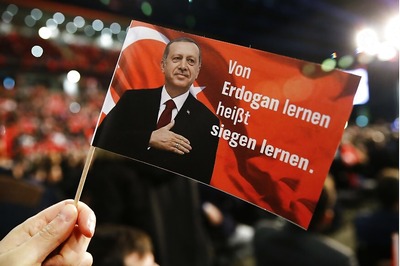 Erdogan Biopic to Hit Screens Ahead of Referendum