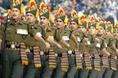 5 Armymen booked for fake encounter