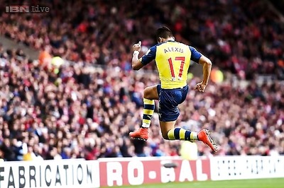 Alexis Sanchez brace powers Arsenal to a 2-0 win over Sunderland