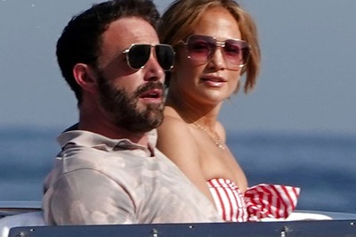 Jennifer Lopez and Ben Affleck Relax on a Yacht in Italy; See Photos of the Powerhouse Couple