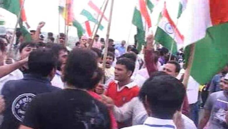 Protests in Orissa against Anna's arrest