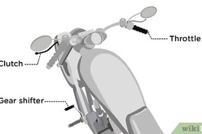 How to Shift Gears on a Motorcycle