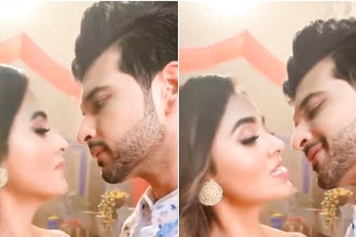 Tejasswi Prakash Finds a Unique Way of Telling Karan Kundrra That She's 'Gonna Stay', Latter Says 'I Know Baby'