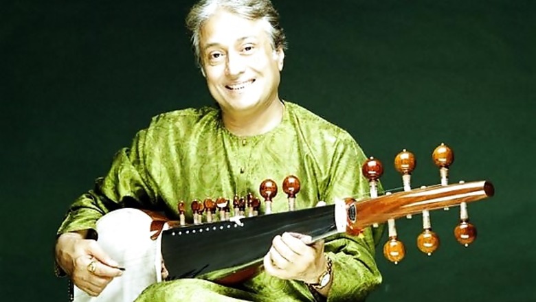 Ustad Amjad Ali Khan gets back his sarod missing on British Airways flight