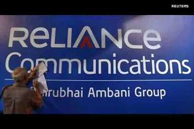 Reliance launches unlimited Twitter access plan for GSM users