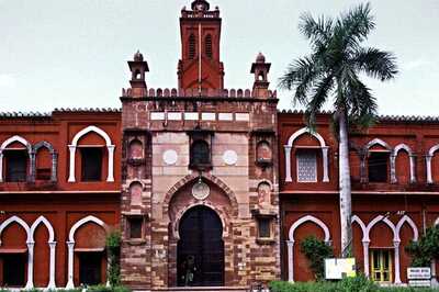 No Shorts, Slippers Outside Rooms; Only Sherwani or Kurta for Functions: AMU Advisory